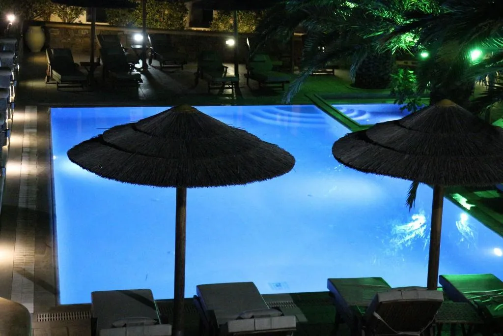 Pool, Petinaros, Mykonos