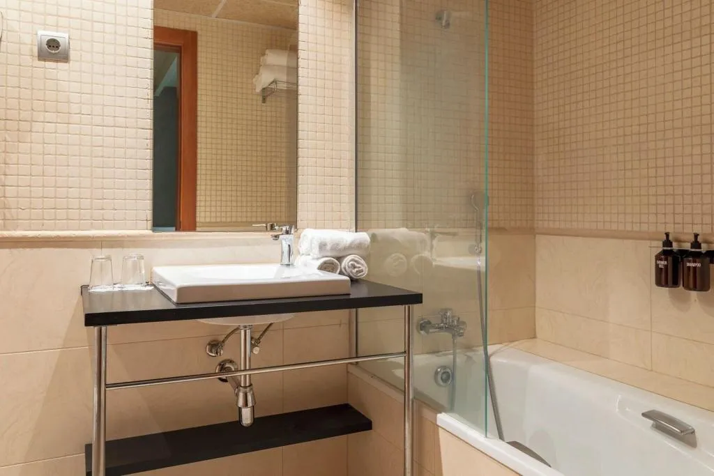 FAMILY ROOM DUPLEX Room, Hotel Sant Just, Barcelona