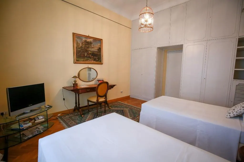 Room, B&B Bonne Nuit Rome, Naples