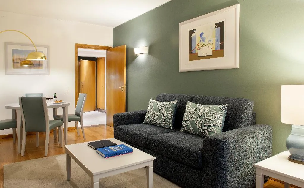 APARTMENT CLASSIC DELUXE Room, Altis Suites, Lisbon