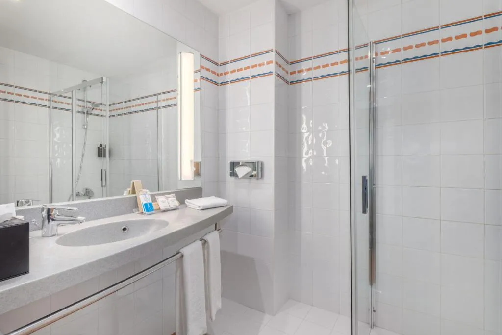 TRIPLE STANDARD Room, Exe Madrid Norte, Madrid