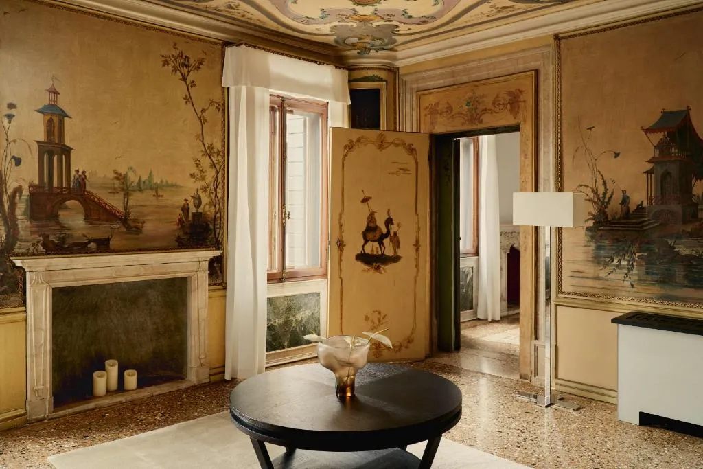 SUITE STANDARD Room, Aman Venice, Venice