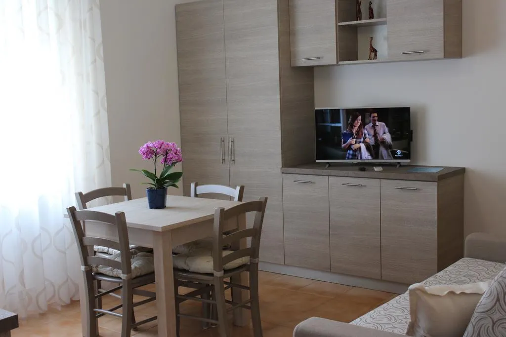 APARTMENT CAPACITY 2 ONE BEDROOM Room, Casa Vacanza San Pietro, Naples
