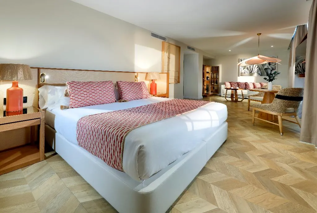 SUITE SEA FRONT Room, TRS Ibiza Hotel, Ibiza