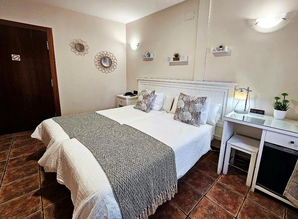 TWIN STANDARD Room, Medina de Toledo, Madrid