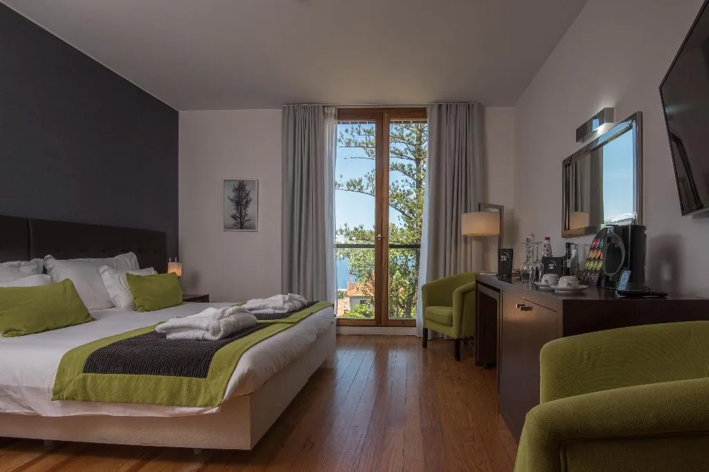 STUDIO SUPERIOR GARDEN VIEW Room, Arts In Hotel Conde Carvalhal, Madeira