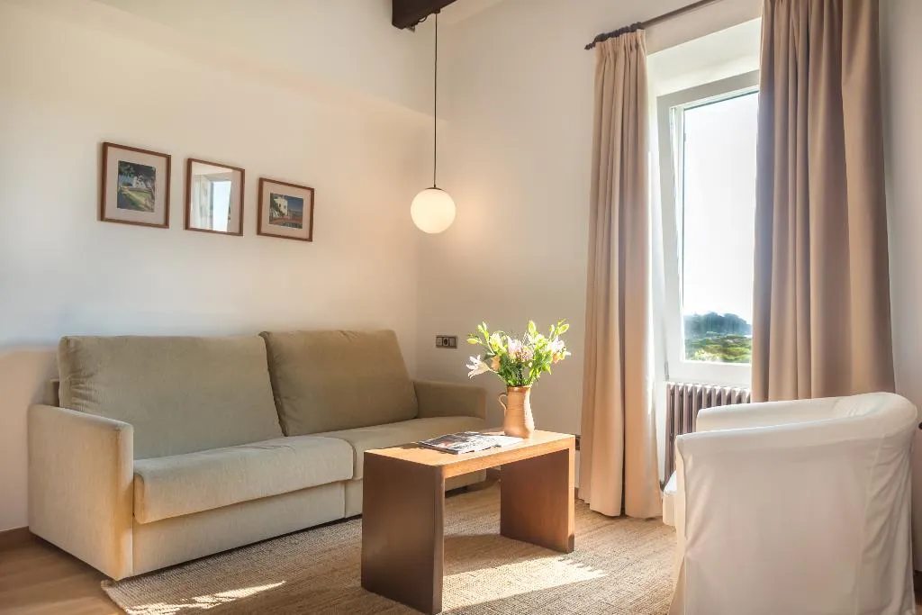 JUNIOR SUITE STANDARD Room, Rural Sant Joan de Binissaida, Menorca