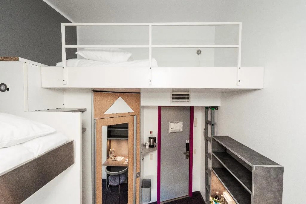 QUADRUPLE STANDARD Room, Cabinn Scandinavia, Copenhagen