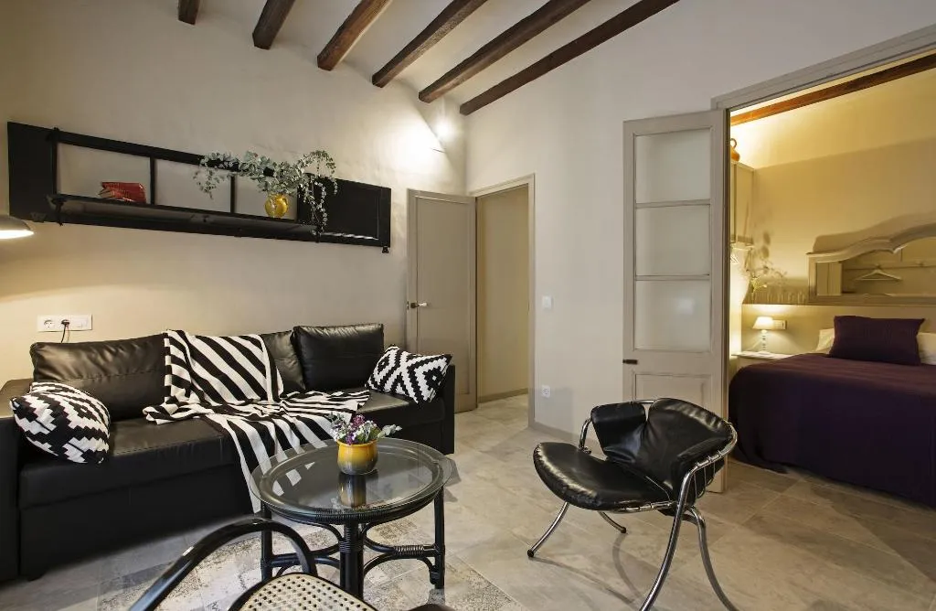 Room, El Jardinet De Sant Esteve, Barcelona