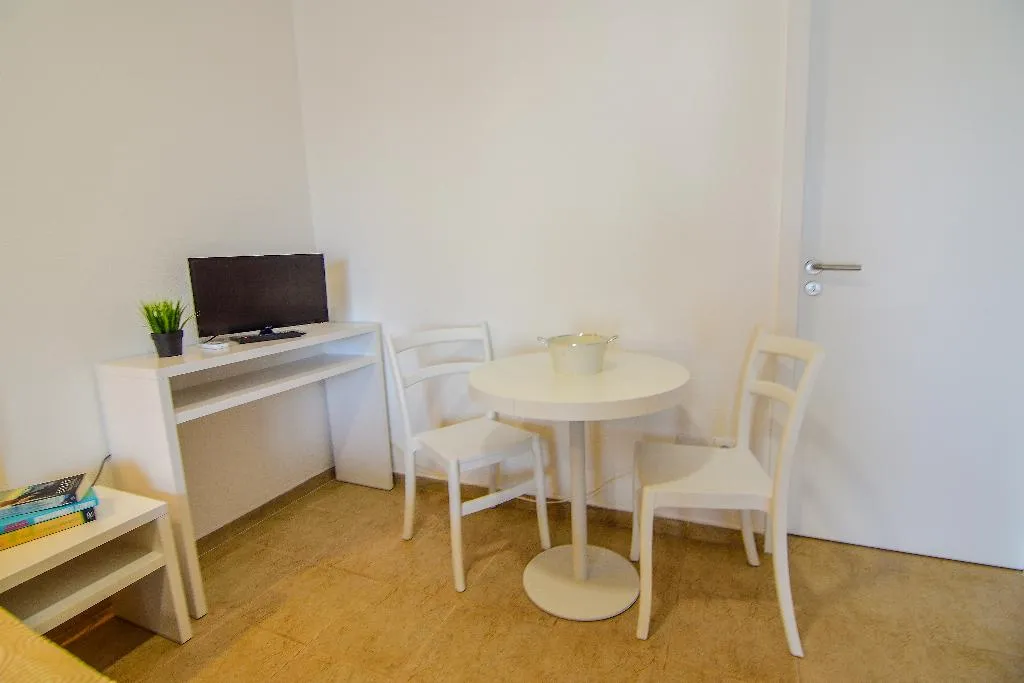 STUDIO SUPERIOR Room, Apartamentos Vale de Carros by Umbral, Algarve
