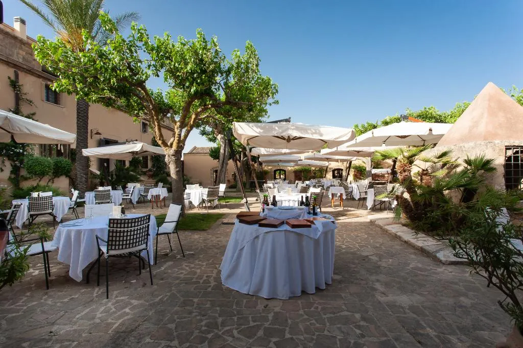 Restaurant, Baglio Oneto dei Principi di San Lorenzo, Palermo