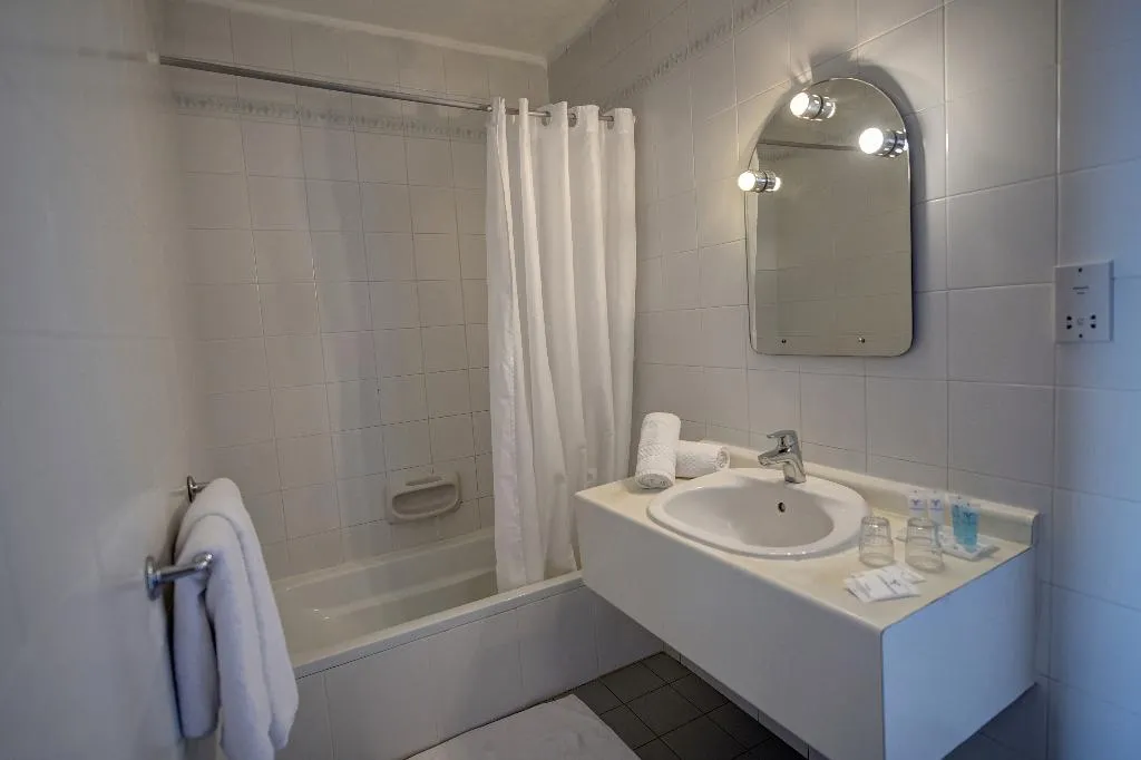 Double or Twin SEA VIEW Room, Sliema Chalet Hotel, Malta