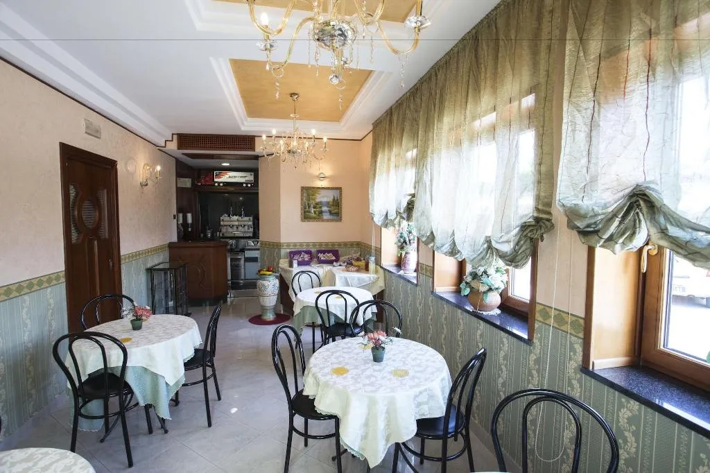 Restaurant, Hotel Miramare, Naples