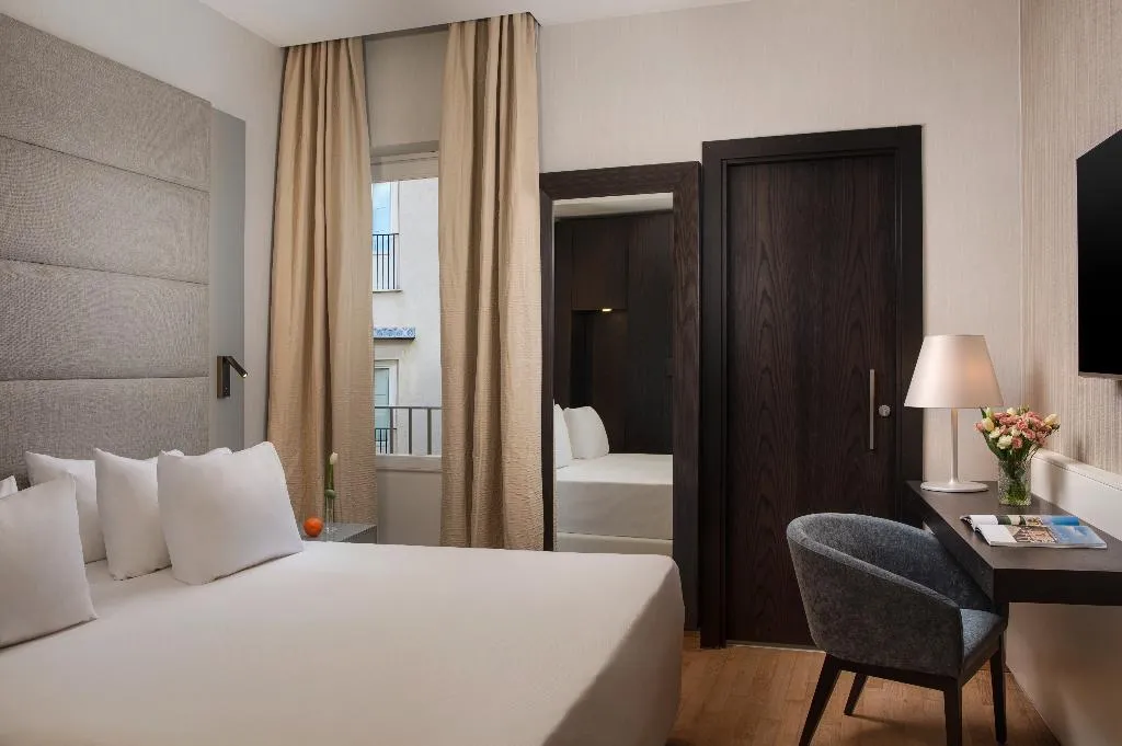 DOUBLE SUPERIOR Room, NH Collection Palermo Palazzo Sitano, Palermo