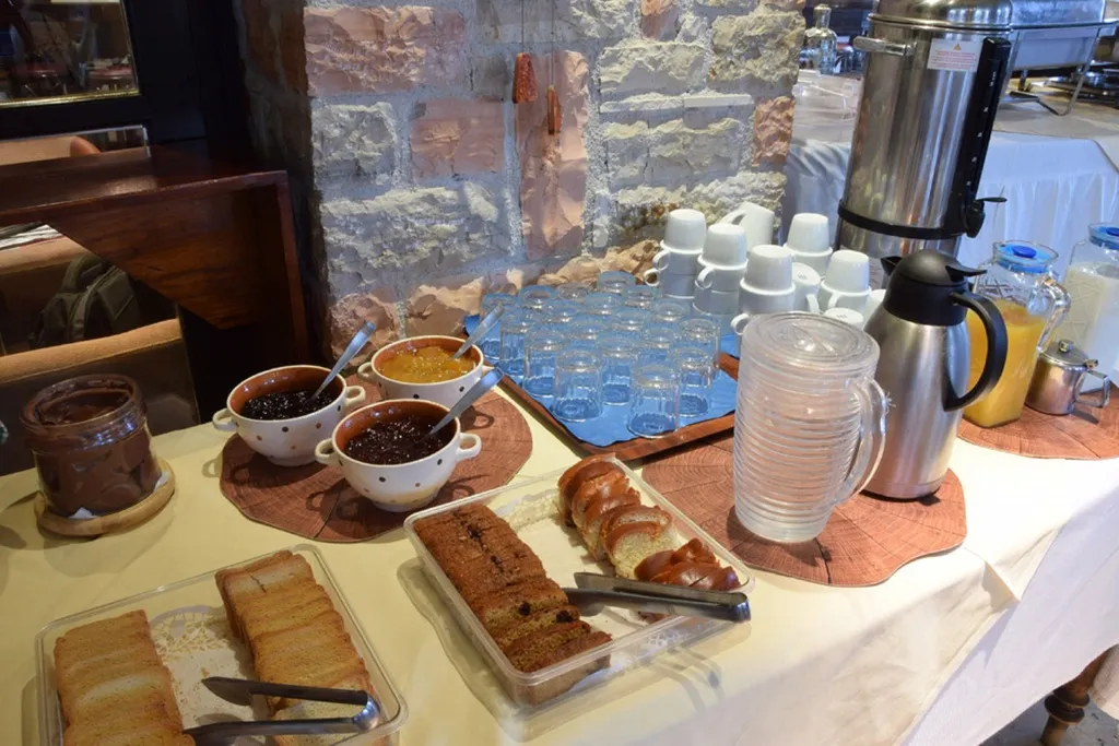Restaurant, Mont Helmos, Athens