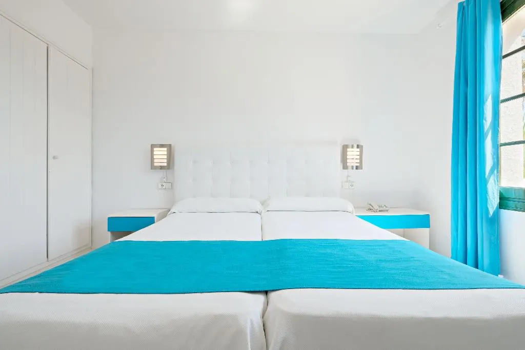 APARTMENT THREE BEDROOMS Room, Hotel Marina Parc by MIJ - All Inclusive, Menorca