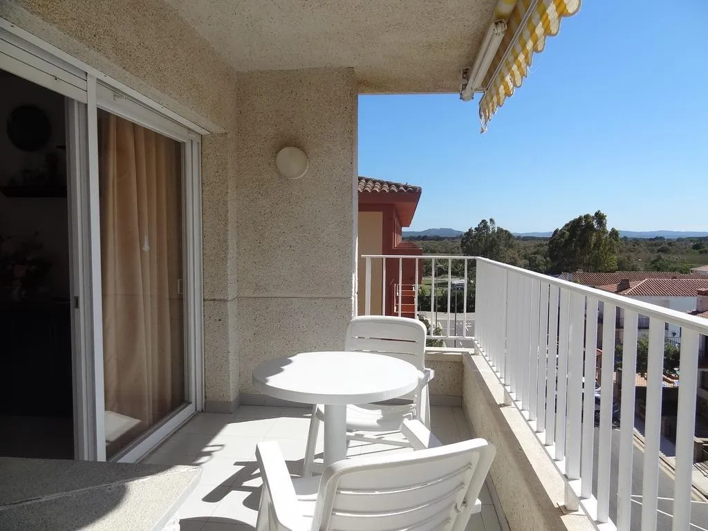 APARTMENT CAPACITY 6 TWO BEDROOMS Room, Blaumar 2D, Costa Brava