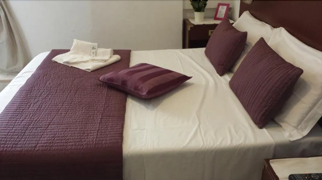 Room, B&B Galleria Frascati, Rome