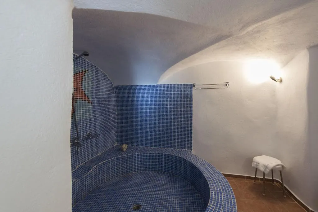 Room, Kastro Suites, Santorini