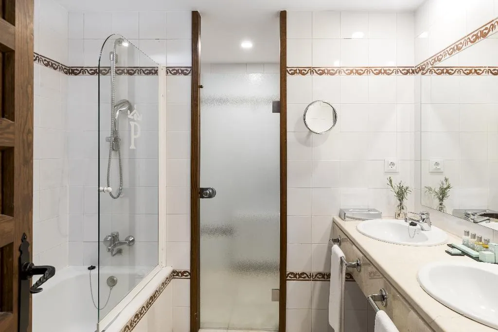 TWIN SUPERIOR Room, Parador de Cuenca, Madrid