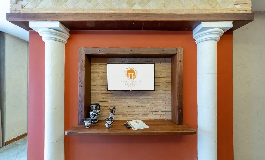 Room, Hotel Del Sole, Naples