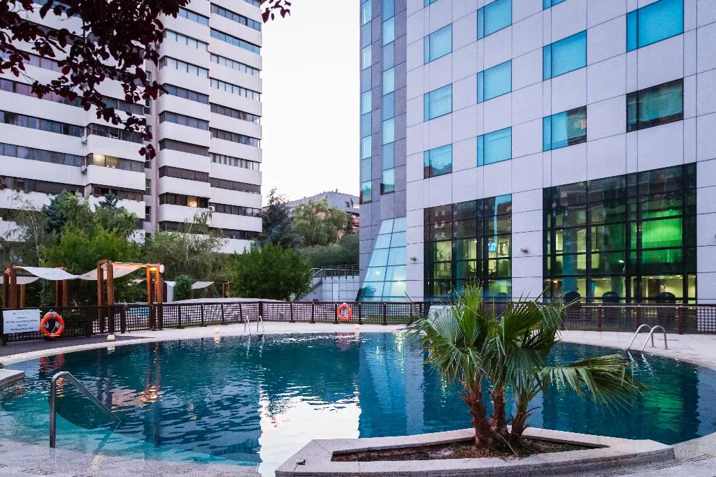 Pool, Eurostars Madrid Mirasierra Suites, Madrid