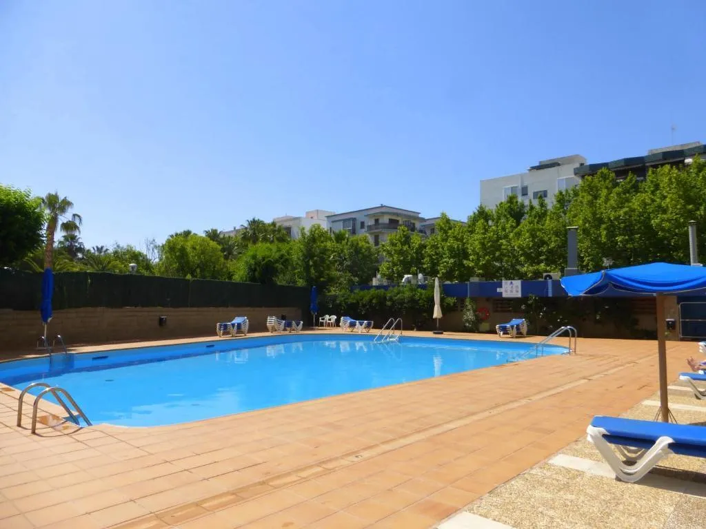 Pool, Rentalmar Alboran Plus, Costa Dorada