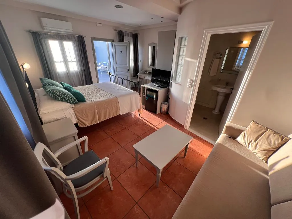 Double or Twin SUPERIOR Room, Theoxenia Boutique Hotel, Santorini