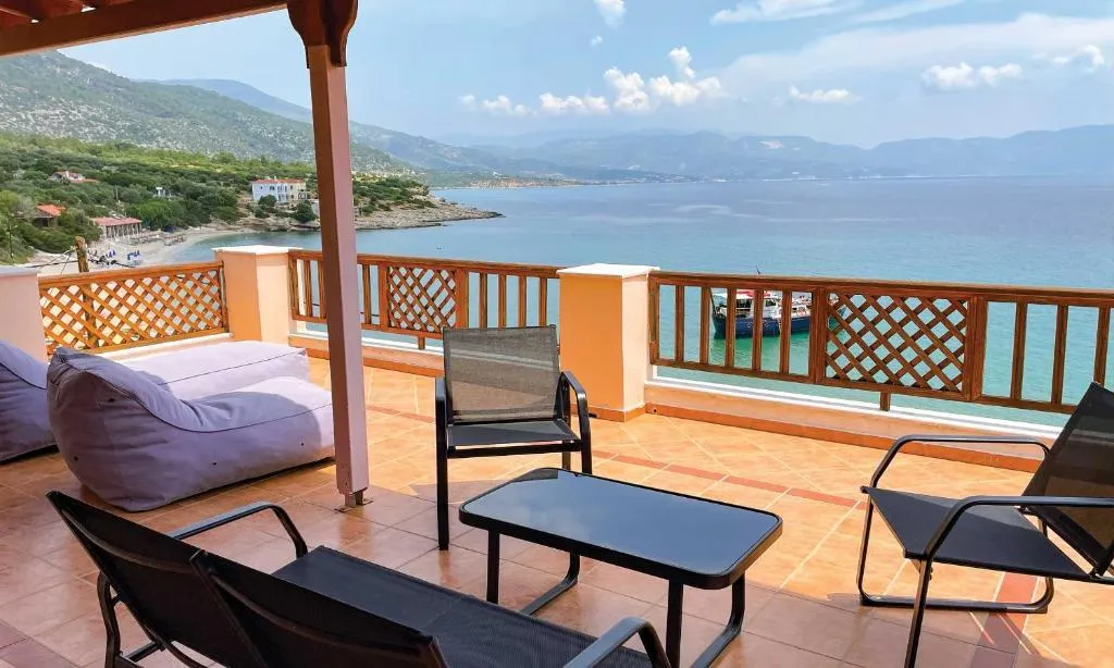 STUDIO SEA VIEW Room, Nereides Seaside Apartments, Samos