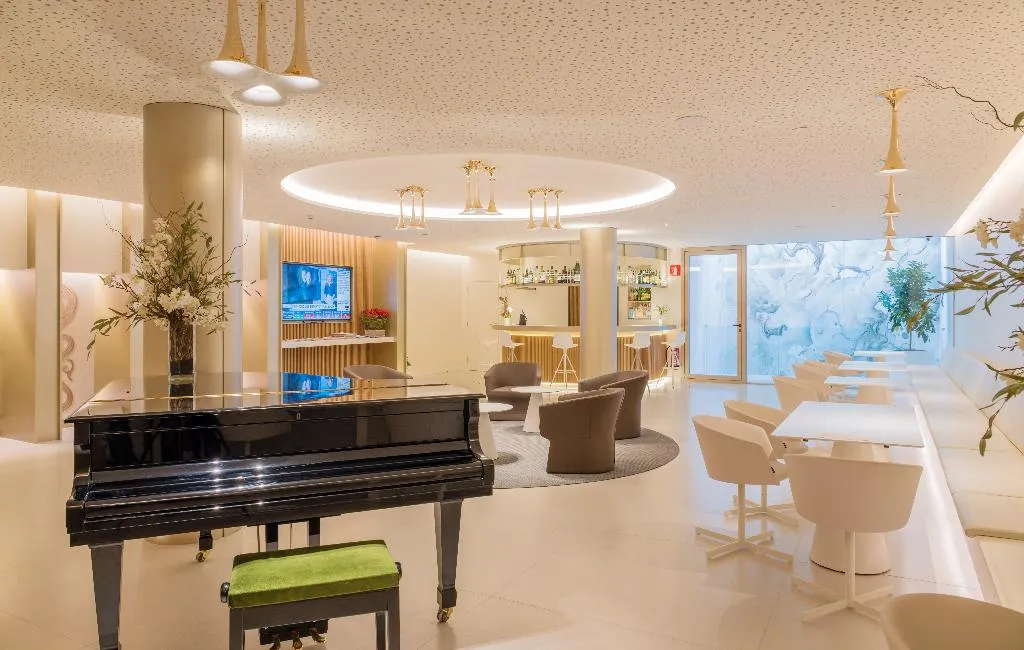 Lobby, Lleo, Barcelona