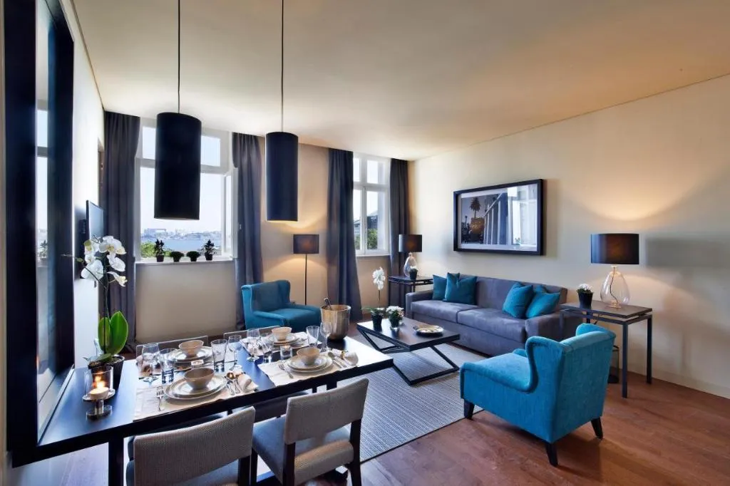APARTMENT DELUXE TWO BEDROOM Room, Lisbon Five Stars Apartments 8 Building, Lisbon