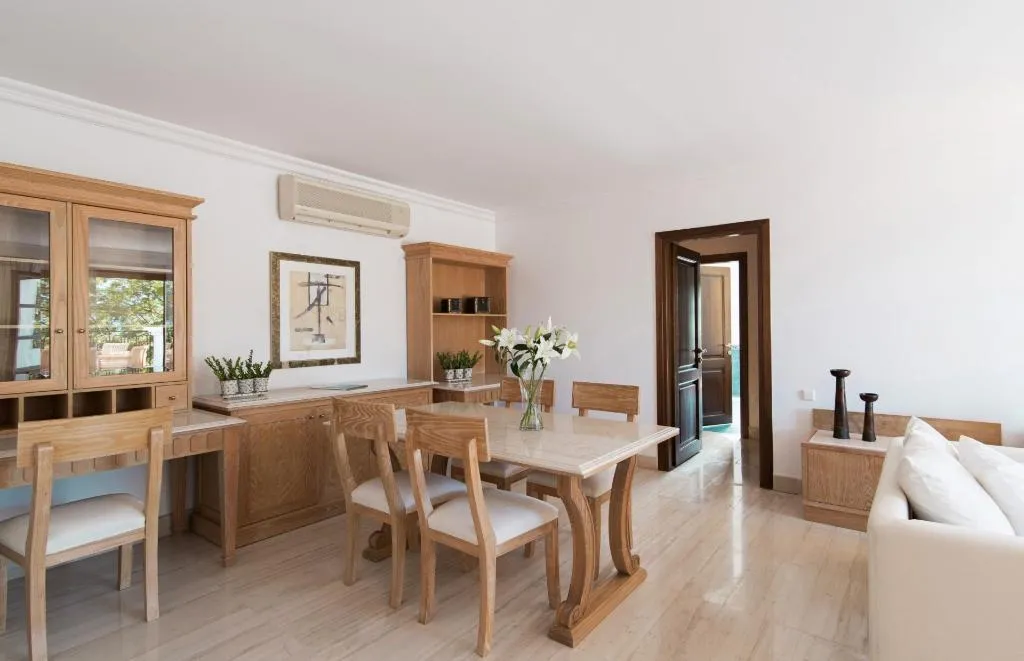 SUITE SUPERIOR Room, Mitsis Galini, Athens