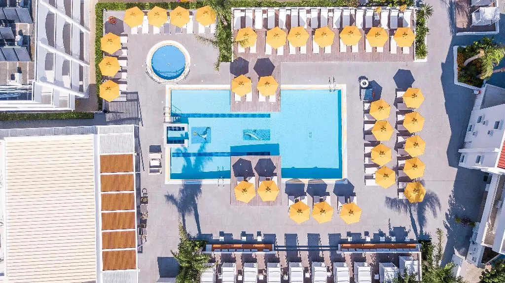 Pool, Orion, Rhodes