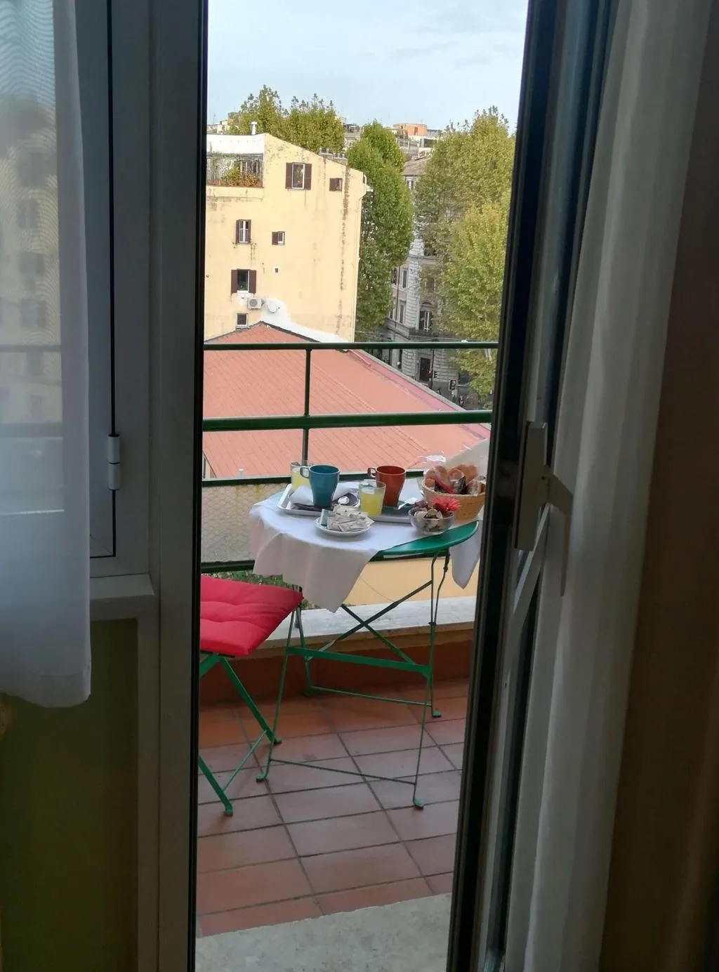 DOUBLE QUEEN SIZE BED Room, Colosseoinn, Naples