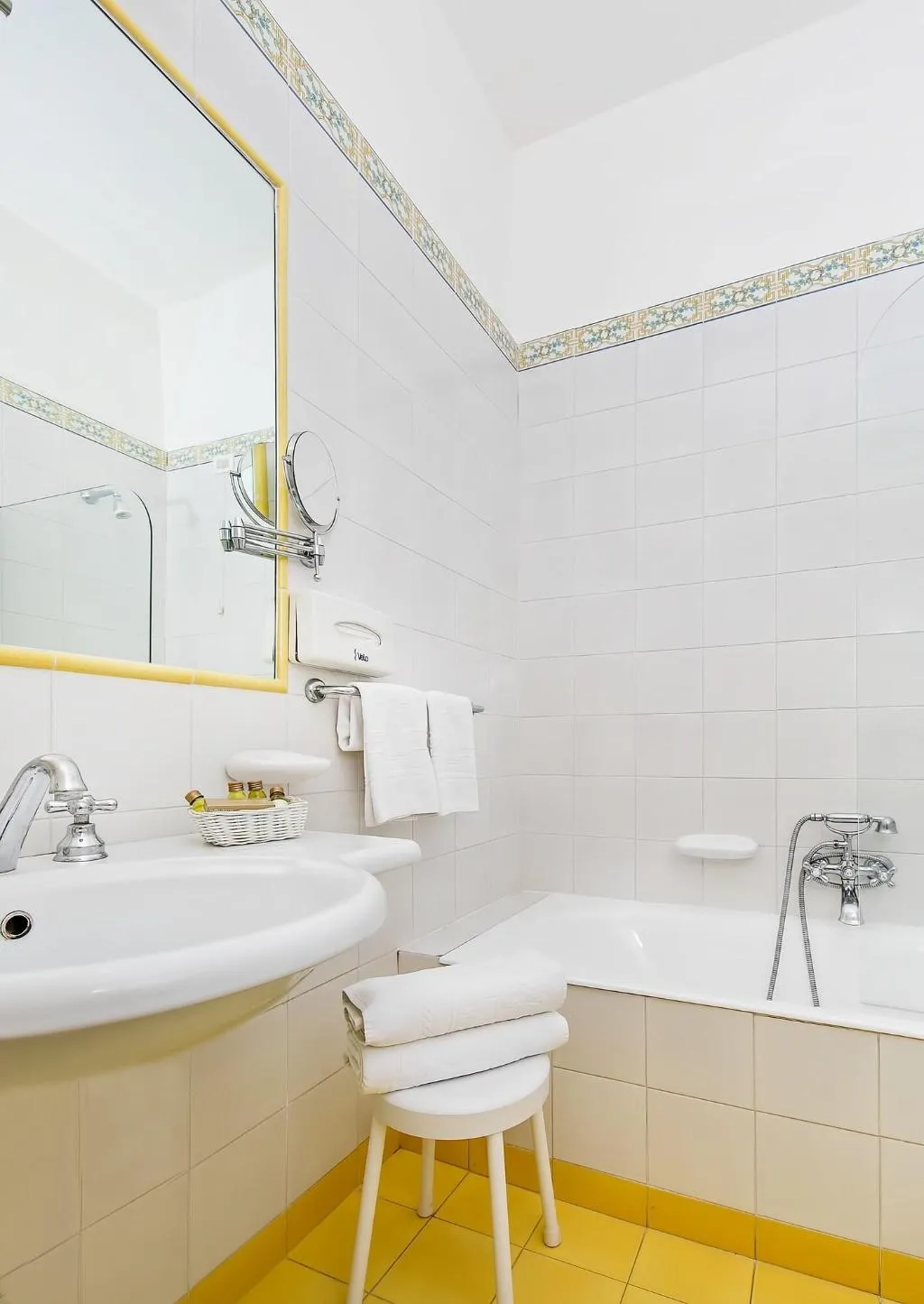 Double or Twin CLASSIC Room, Minerva, Naples