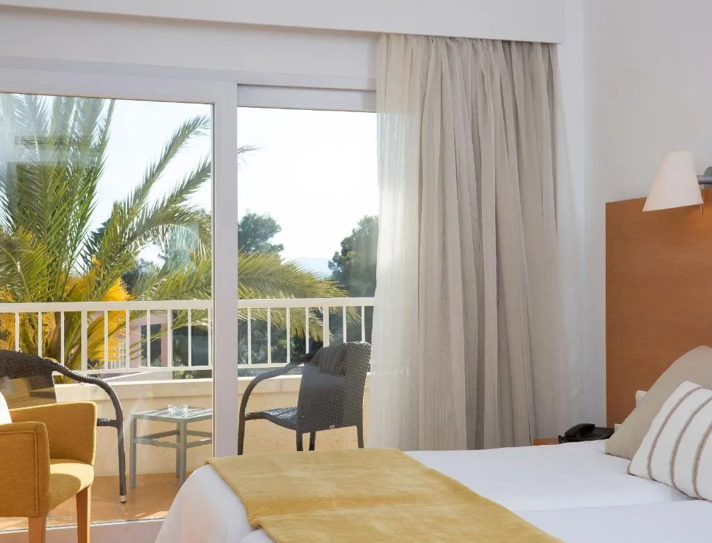 Double or Twin STANDARD Room, JS Alcudi Mar, Majorca