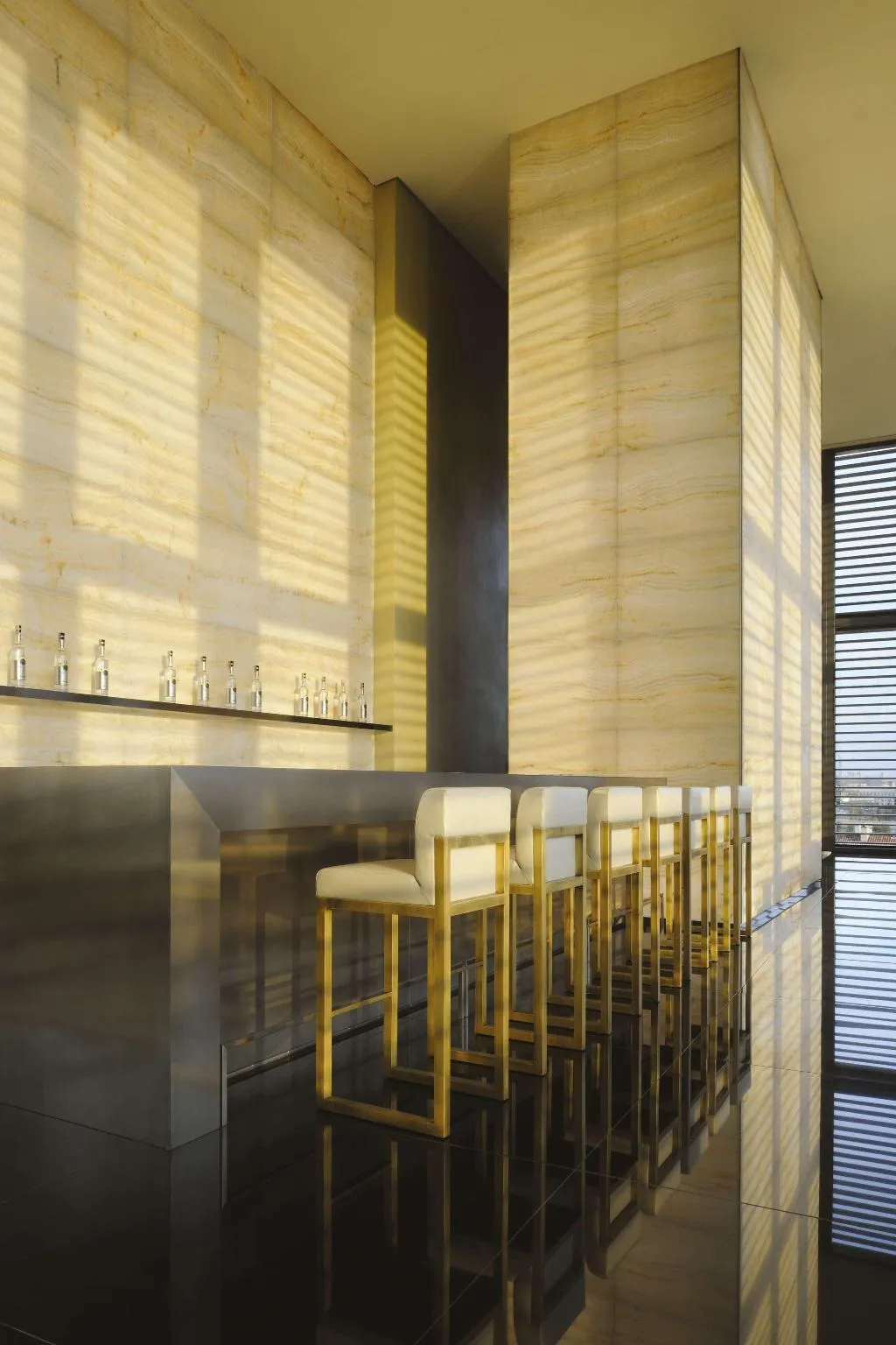 Bar, Armani Hotel Milano, Milan