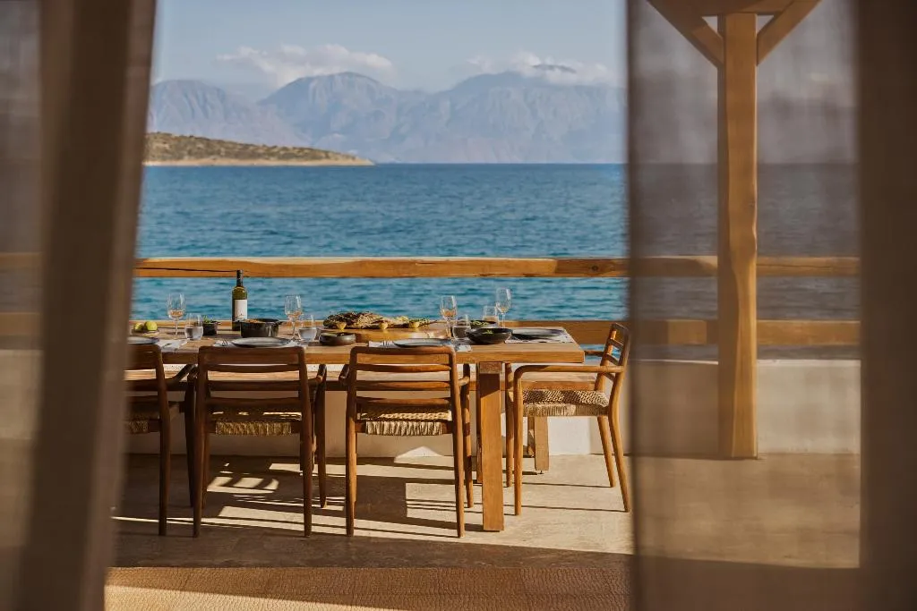 VILLA WITH PRIVATE POOL Room, Minos Beach Art Hotel, a Member of Design Hotels, Crete