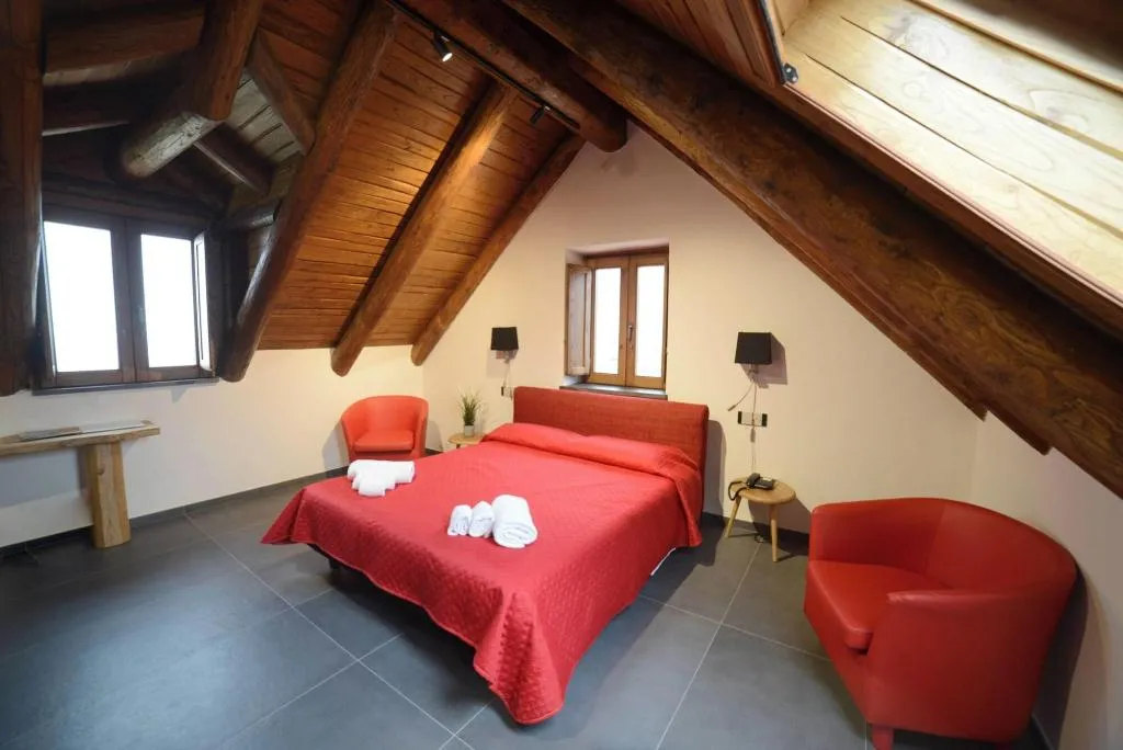 Room, Antichi Orti Del Sole, Naples