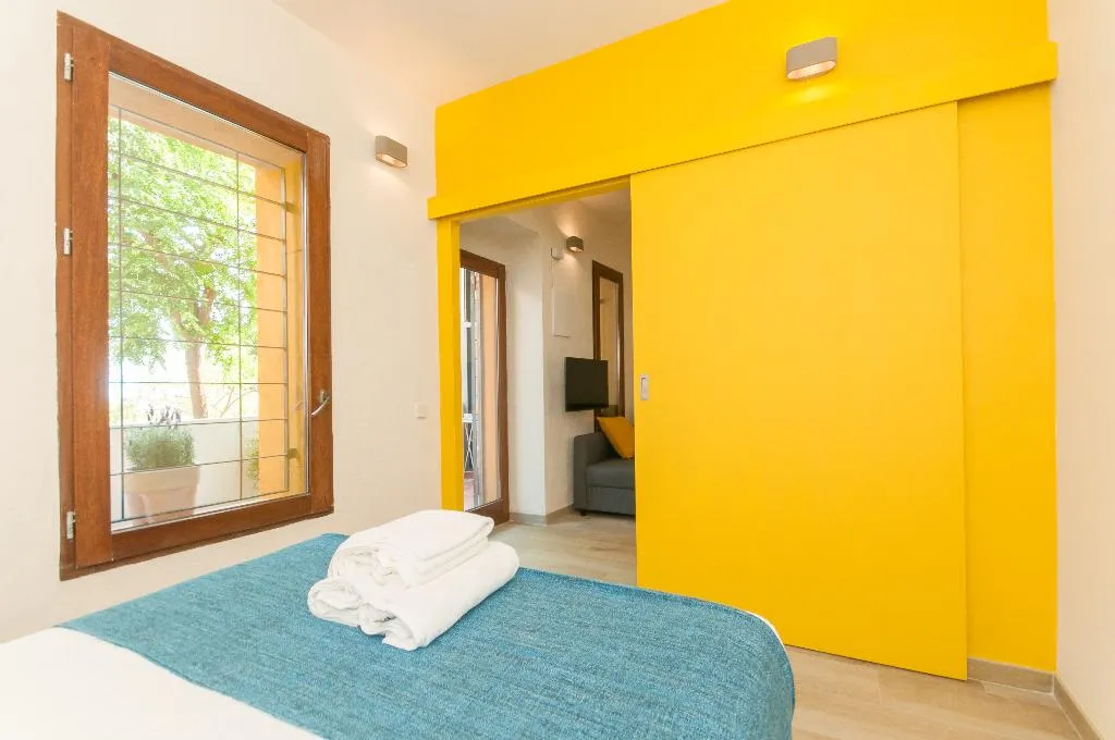 APARTMENT ONE BEDROOM Room, Eco Grus Apartaments, Barcelona