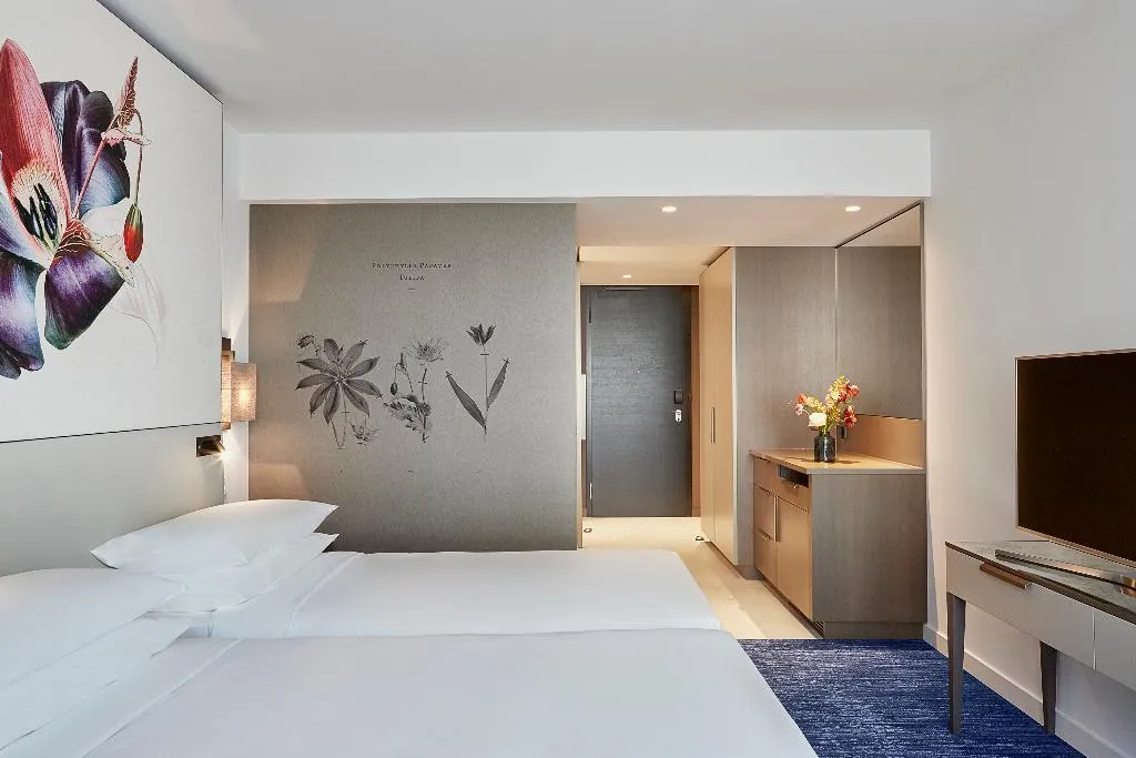 DOUBLE CLUB Room, Hyatt Regency Amsterdam, Amsterdam