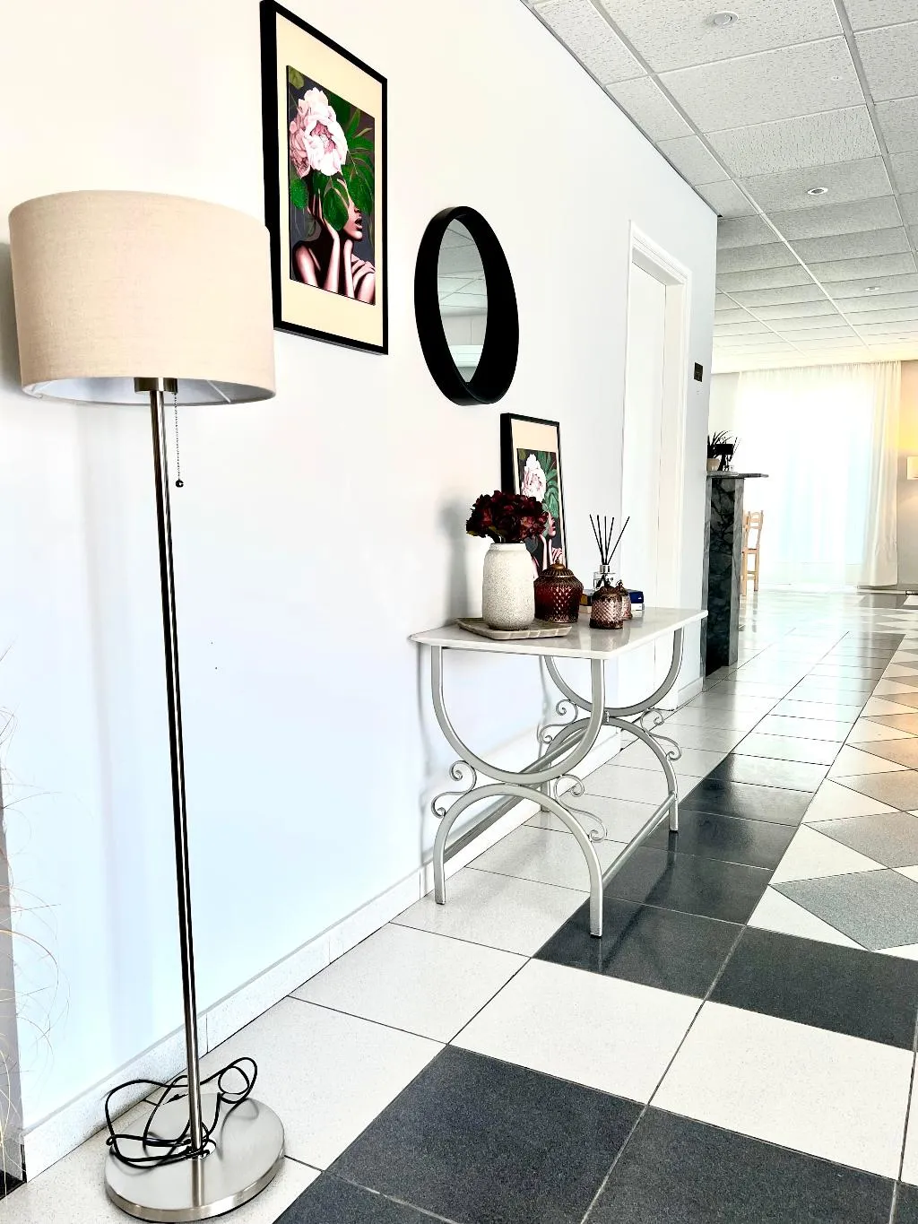Lobby, Eleana, Zante