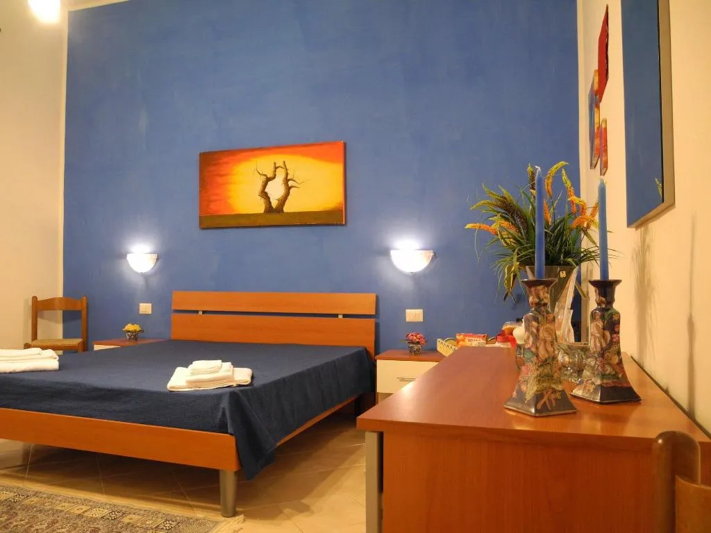 Room, Melone Giallo, Palermo