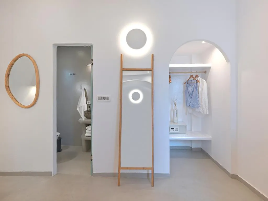 Double or Twin SUPERIOR Room, Tatakis Design Hotel, Fira, Santorini