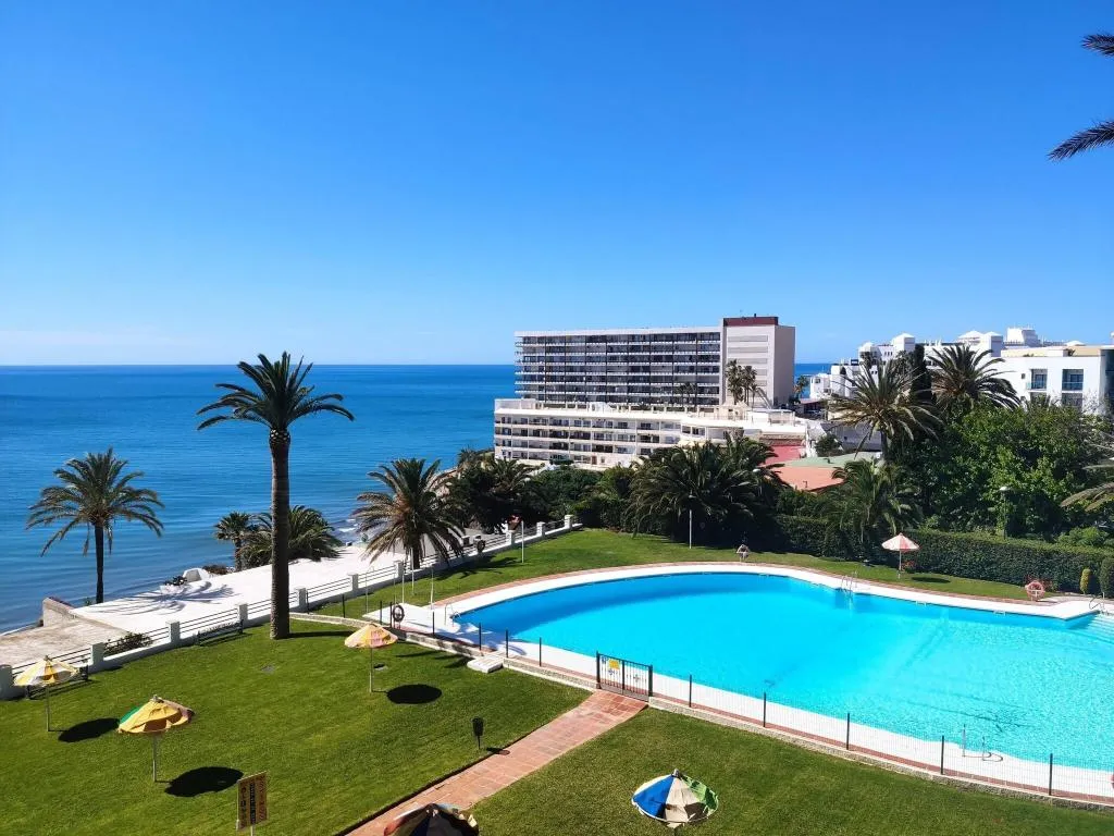 General view, Apartamentos Torre de la roca, Costa Del Sol