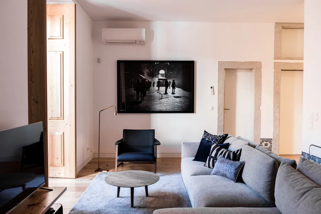 APARTMENT ONE BEDROOM WITH TERRACE Room, Flora Chiado Apartments, Lisbon