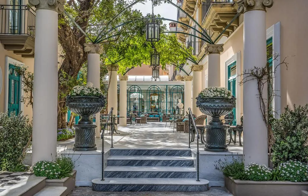 Lobby, Bellevue Syrene, Naples