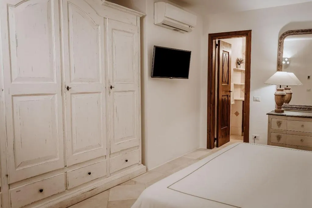 Room, Relais Villa Carola, Olbia