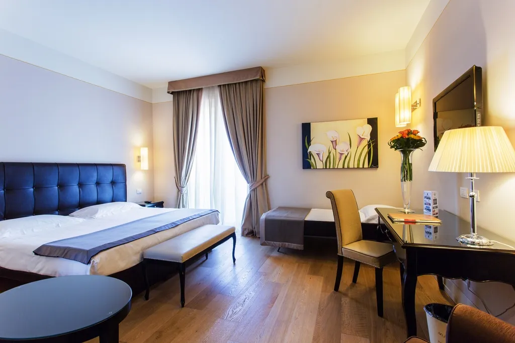 TRIPLE SUPERIOR Room, Palazzo San Lorenzo Hotel & Spa, Florence
