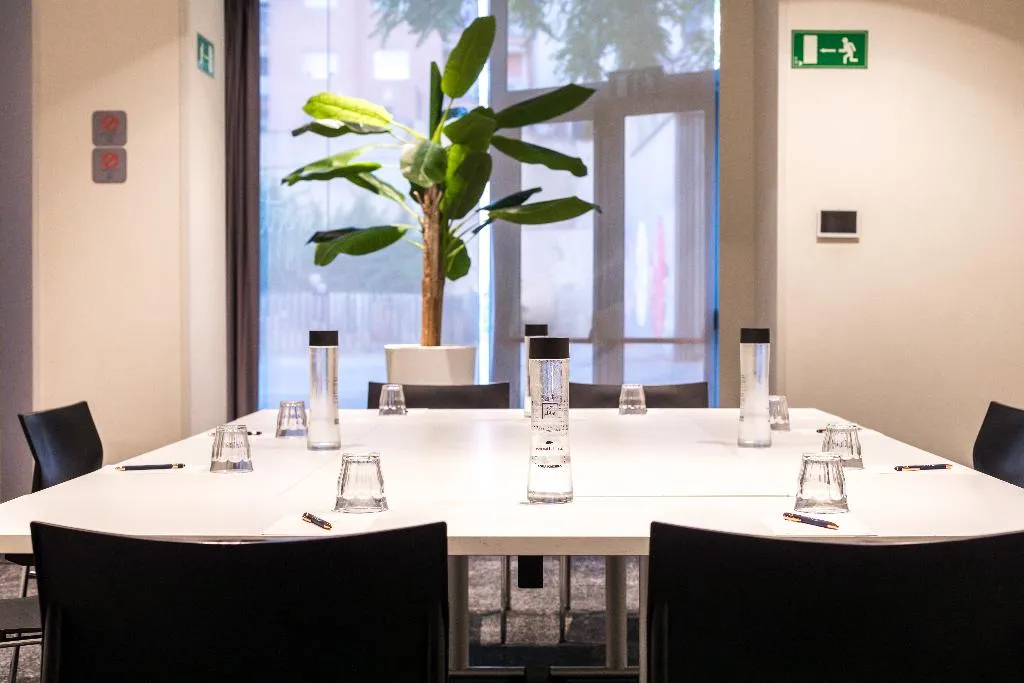 Conferences, Abba Sants, Barcelona